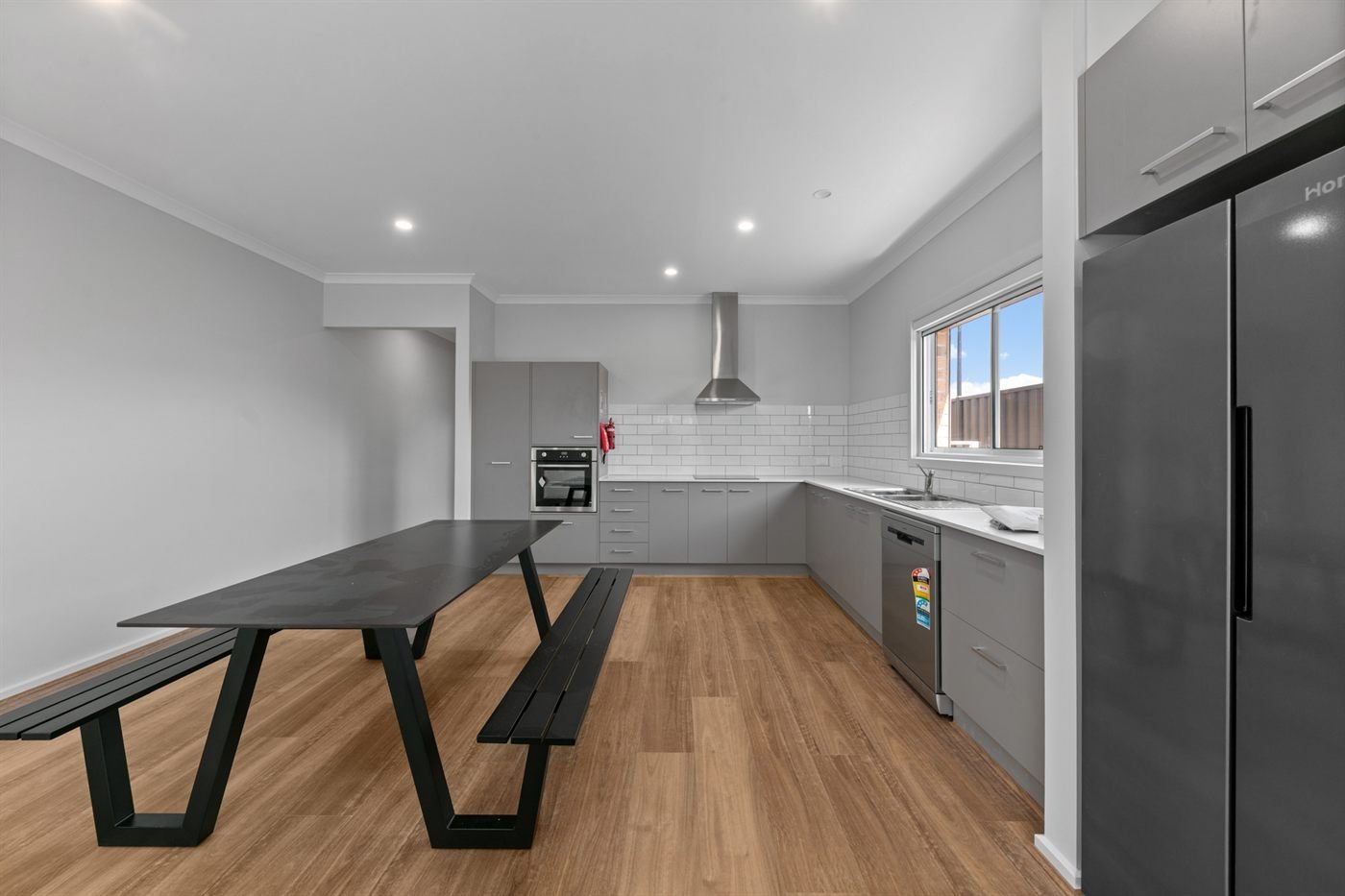 1 Vacca Close, photograph 5.
