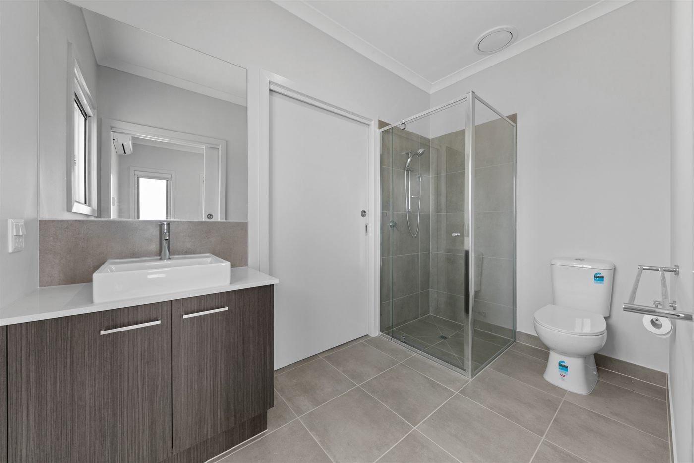 1 Vacca Close, photograph 11.