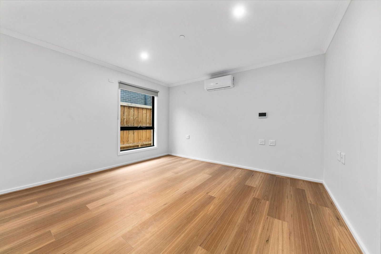 10 Kenning Road, photograph 10.