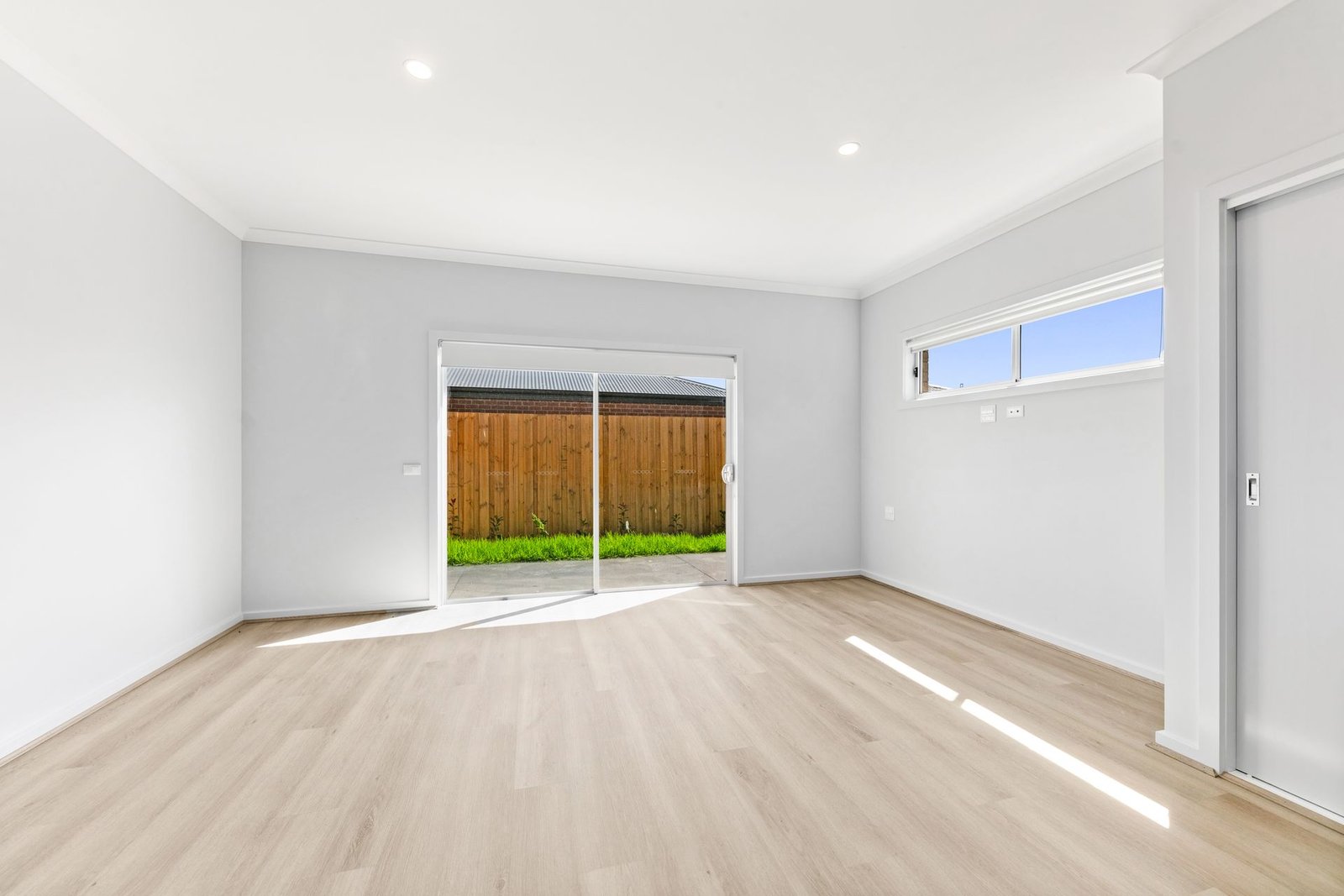 100 Barracouta Drive, photograph 5.