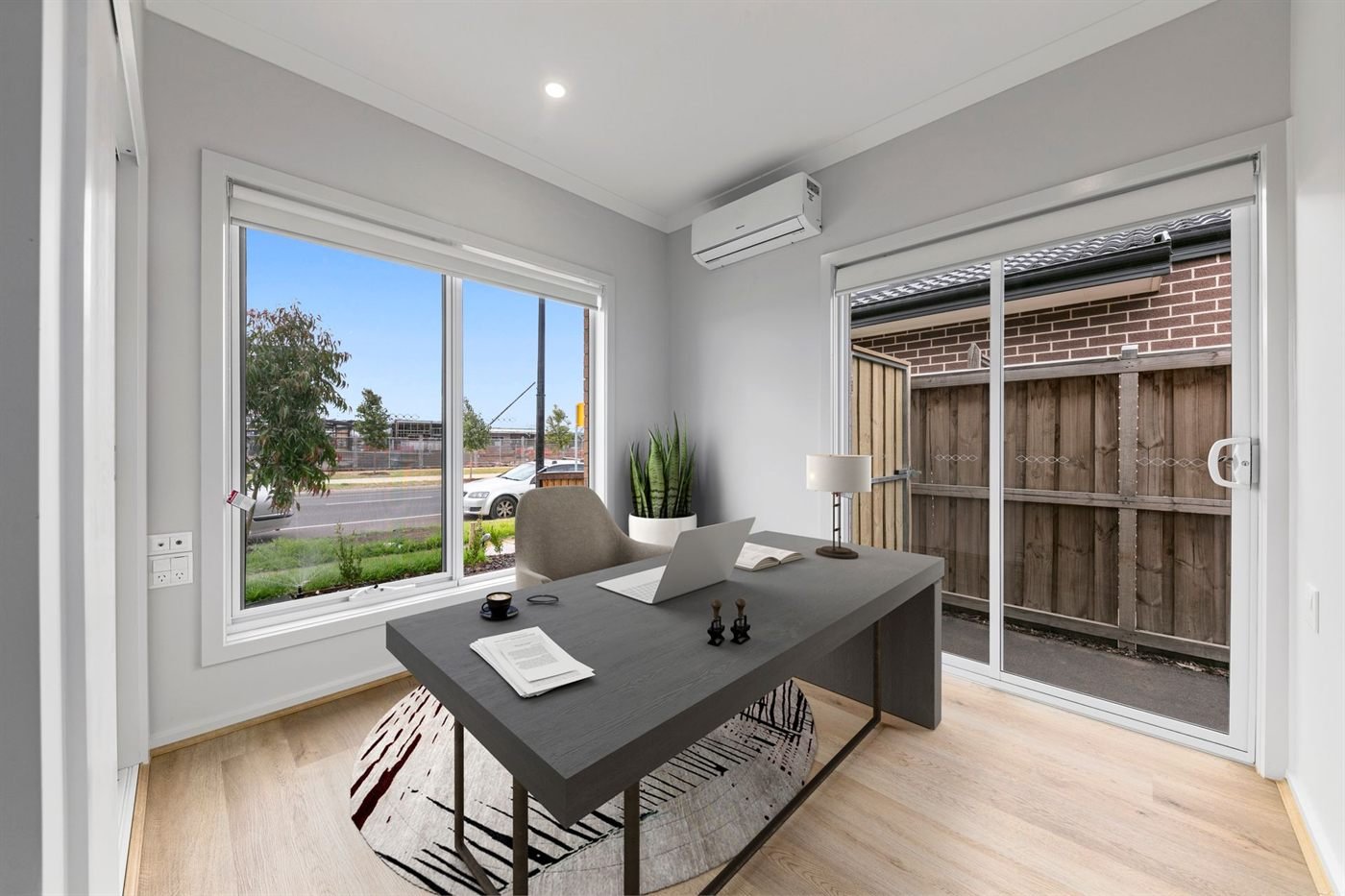 107 Elpis Road, photograph 1.