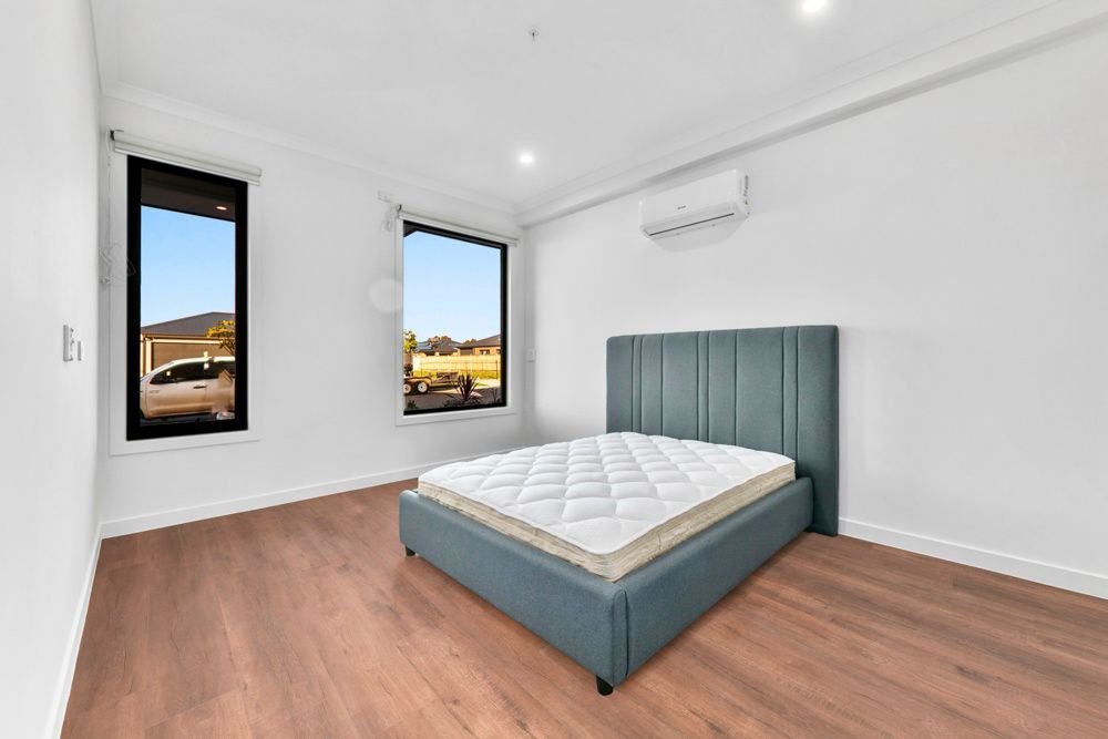 11 Esk Street, photograph 11.