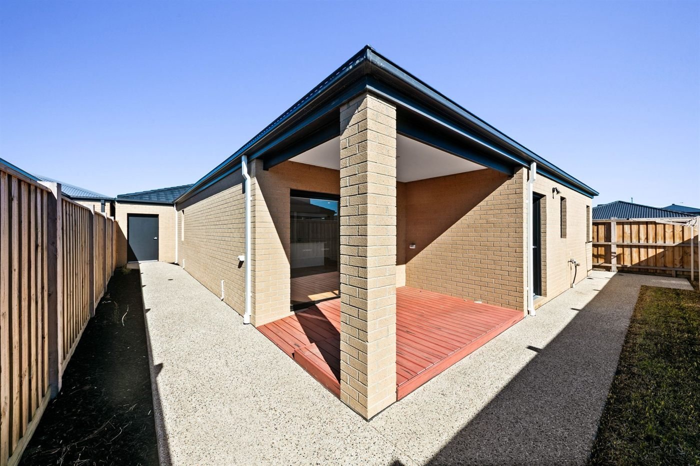 11 Stance Street, photograph 12.