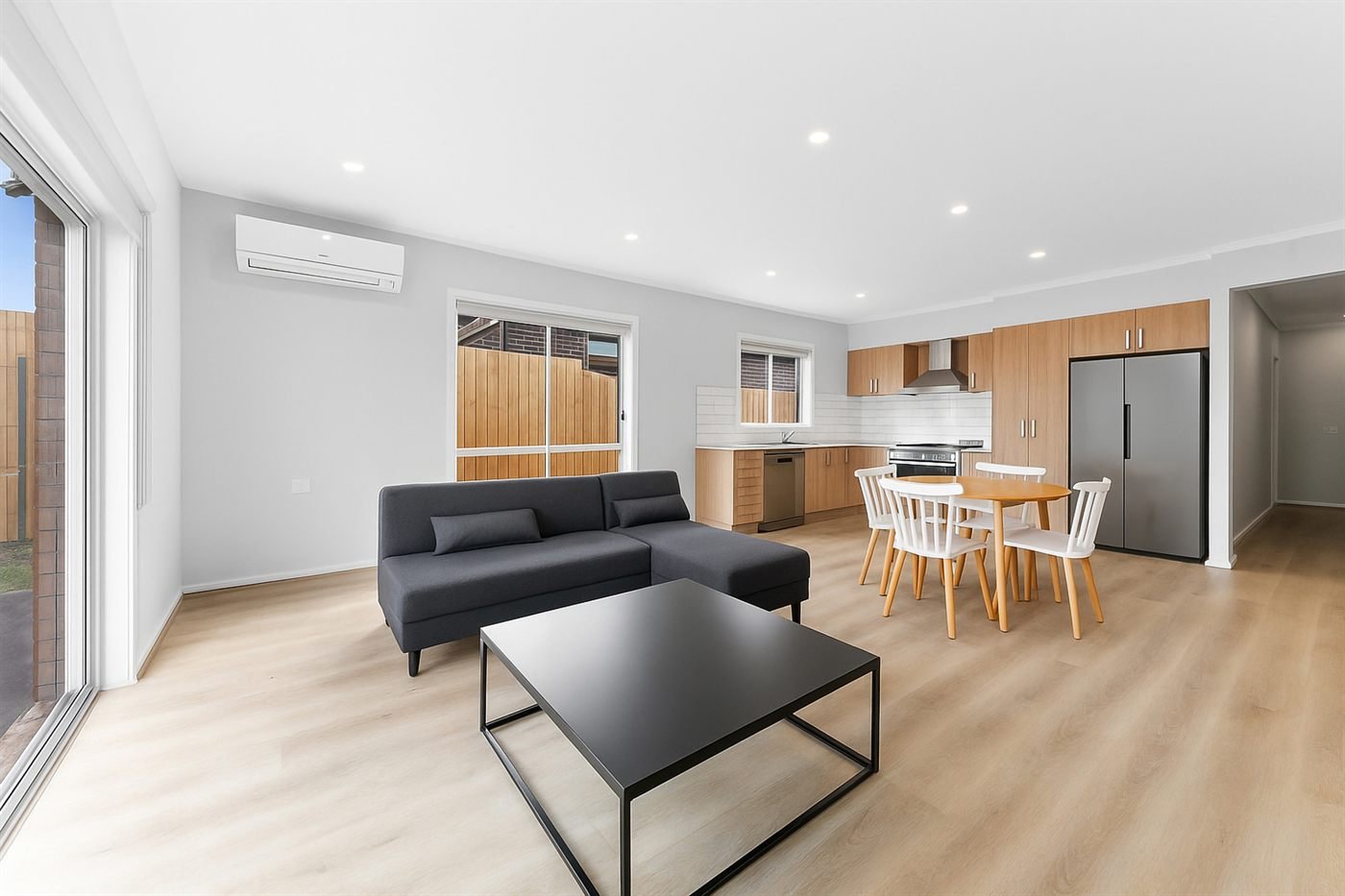11 Xavier Road, photograph 2.