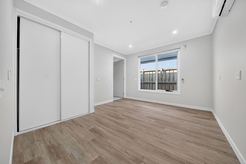 110 Houdini Drive, photograph 7.