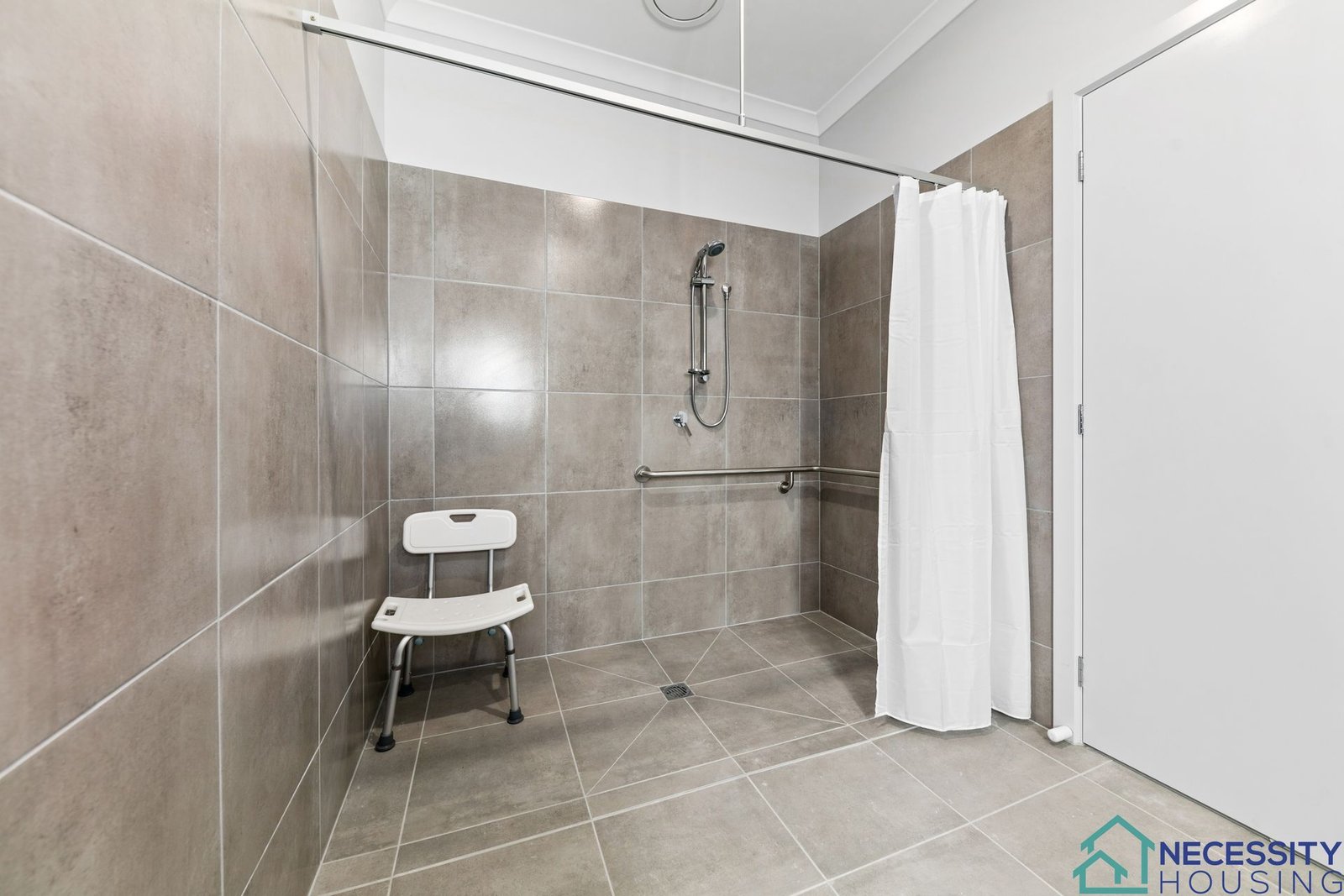 117 Grevillea Drive, photograph 8.