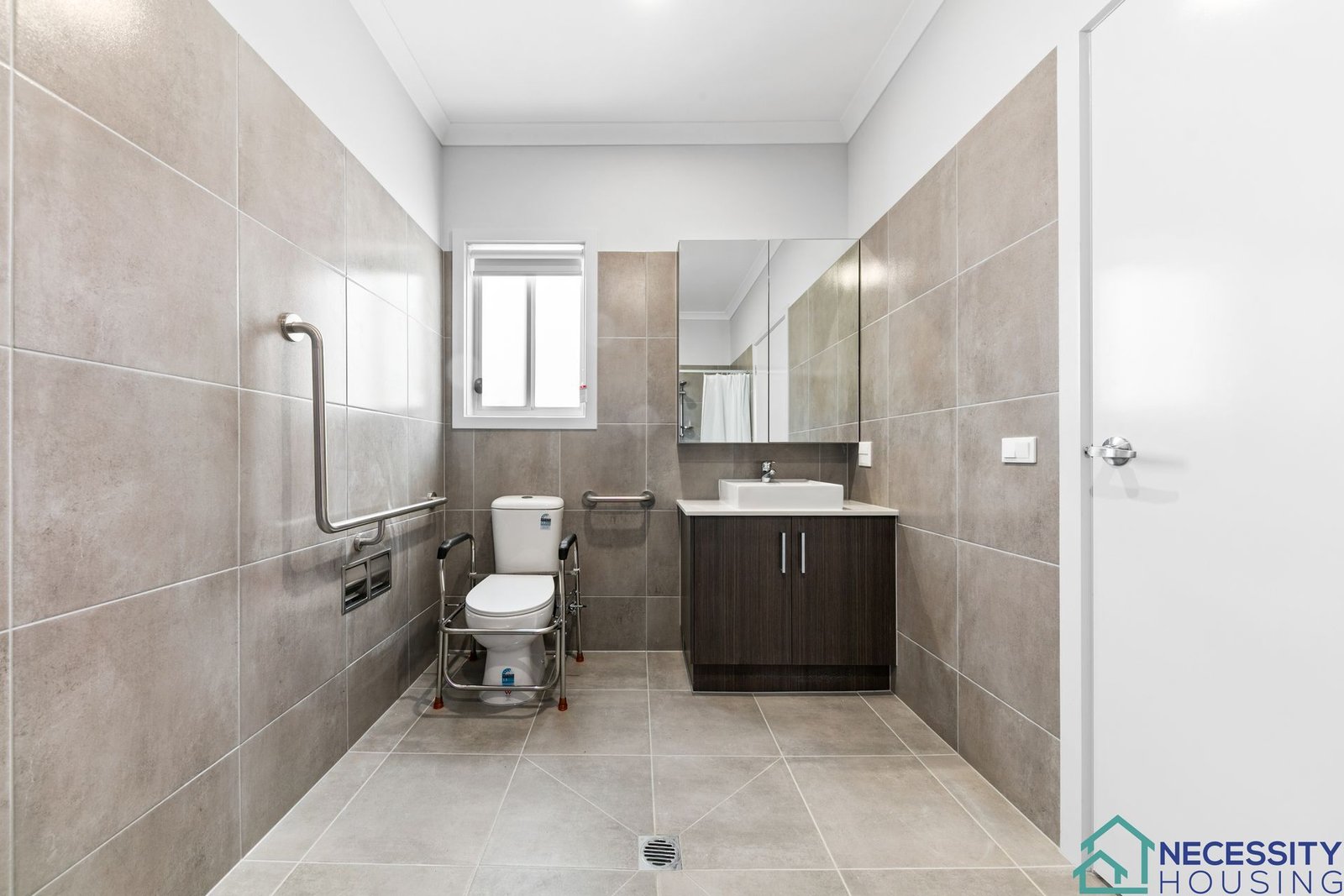 117 Grevillea Drive, photograph 14.