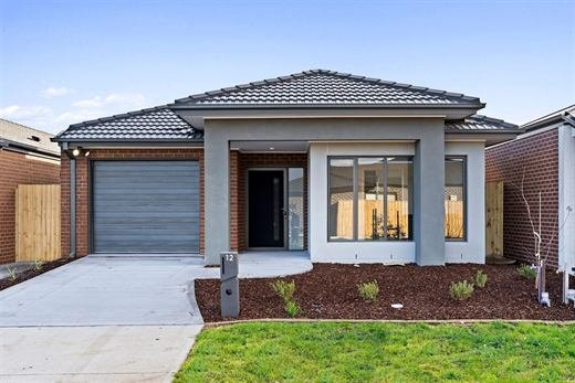 The home at 12 Damesfly Circuit Tarneit.