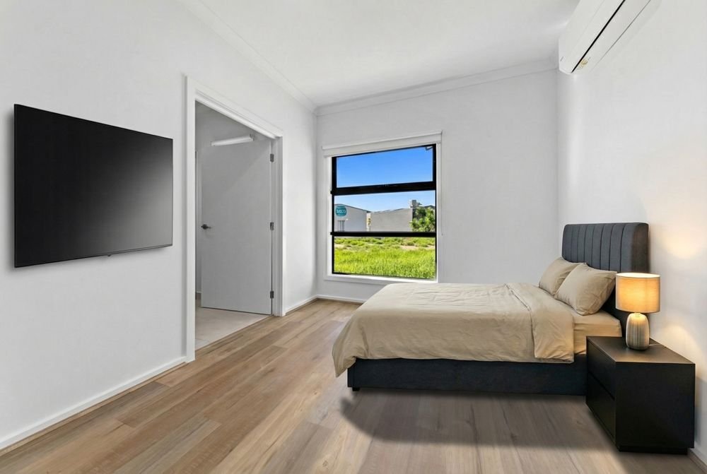 12 Patrick Street, photograph 8.
