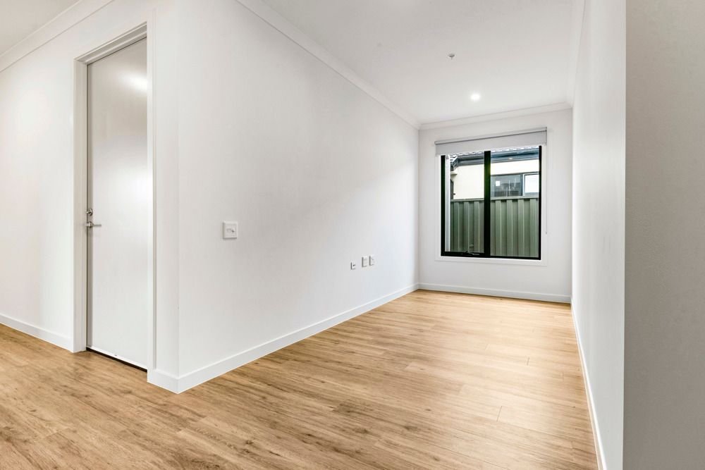 12 Youyangs Street, photograph 7.