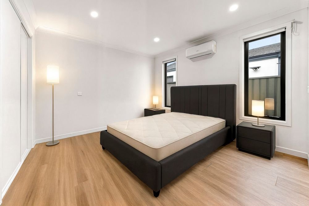 12 Youyangs Street, photograph 10.