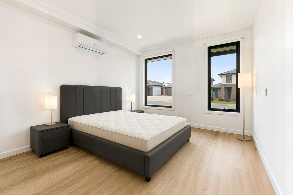 12 Youyangs Street, photograph 11.