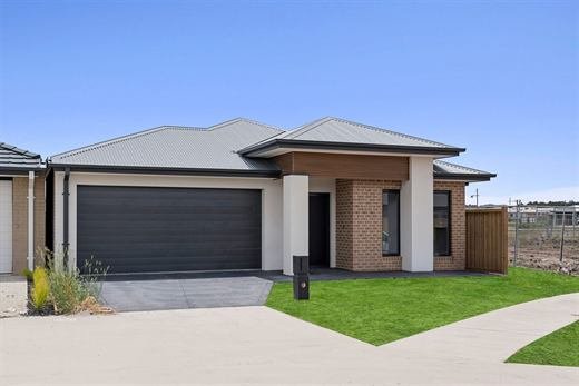 The home at 13 Stance Street Beveridge.