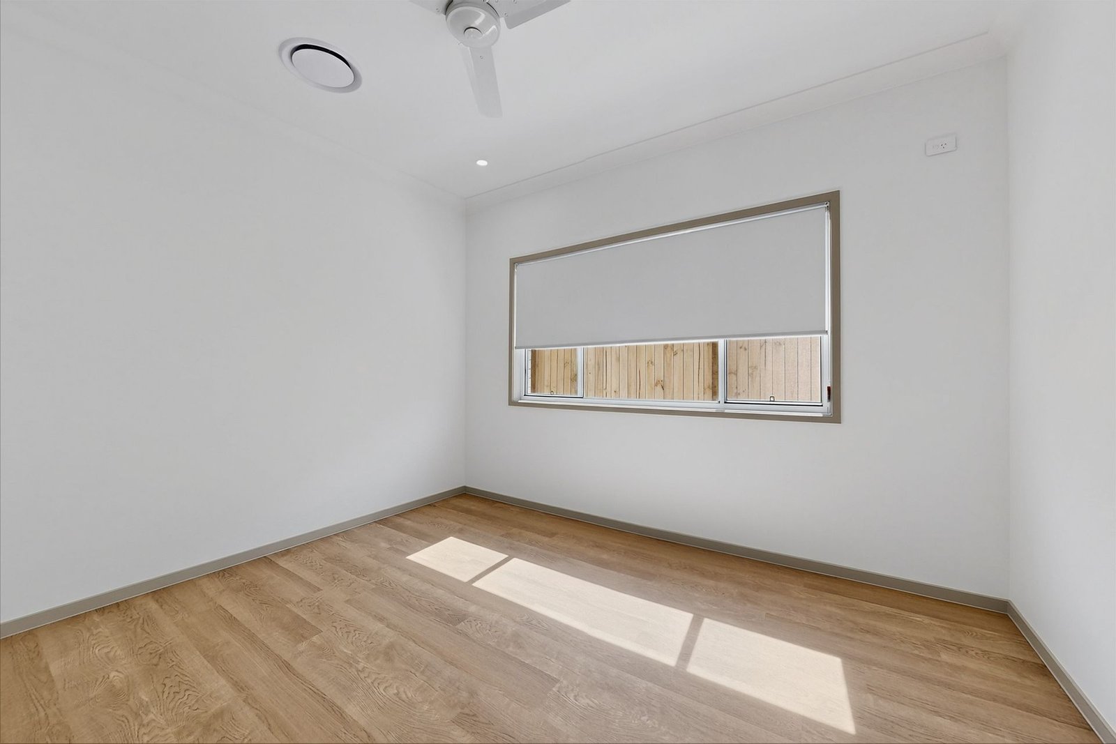 13 Wisteria Court, photograph 8.