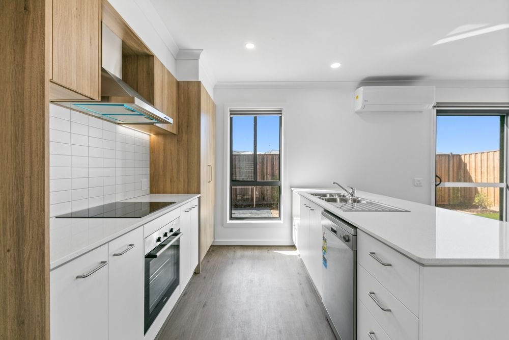 14 Hubbard Street, photograph 8.