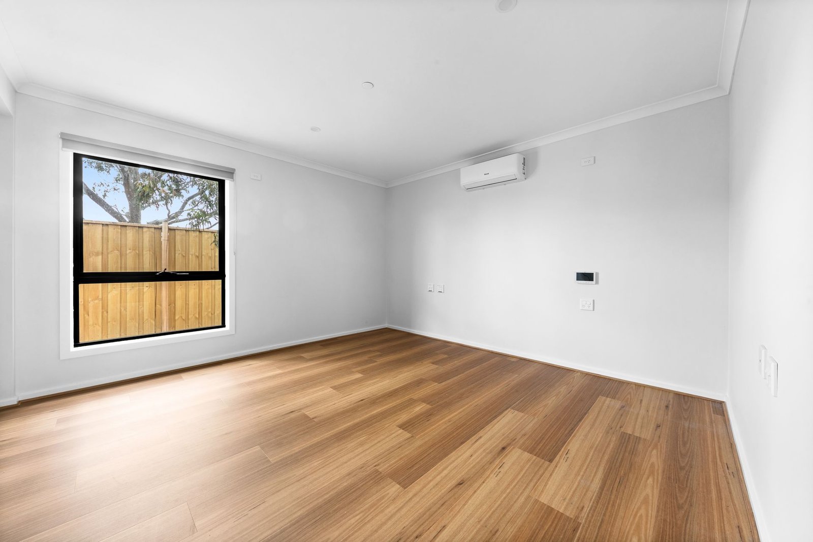 15 Light Street, photograph 6.