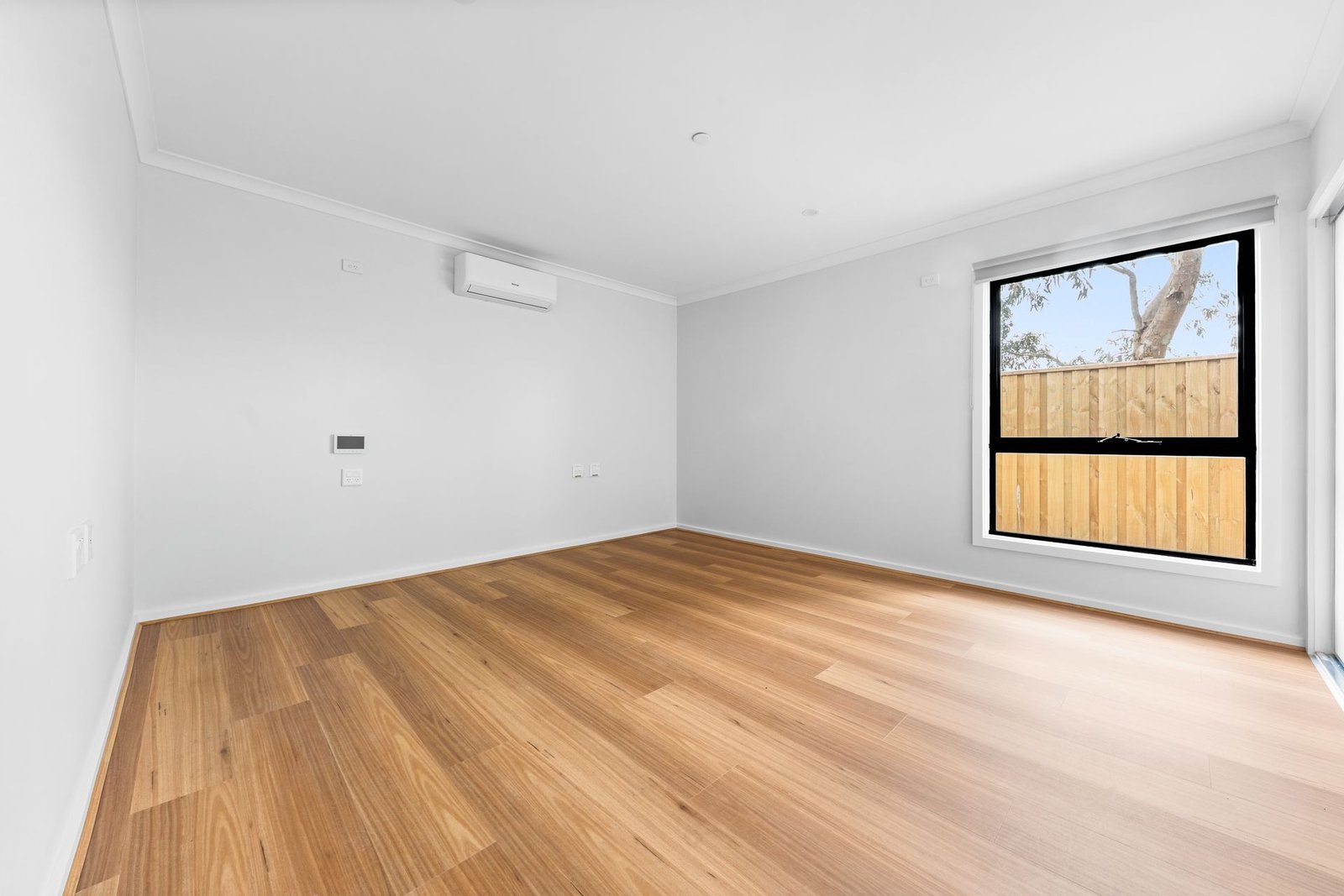 15 Light Street, photograph 8.