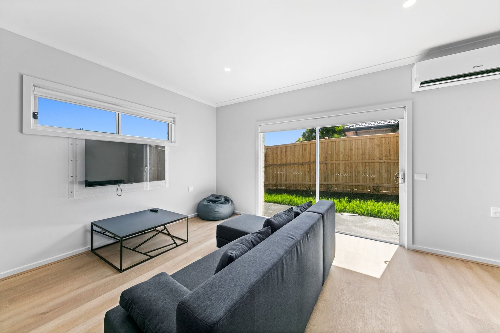 16 Garganey Road, photograph 3.
