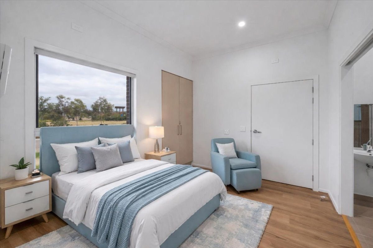 16 Rochford Way, photograph 11.