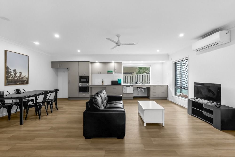 17 Zanes Place, photograph 2.