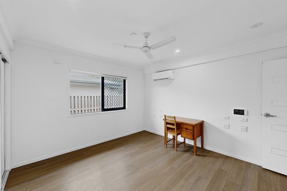 17 Zanes Place, photograph 12.