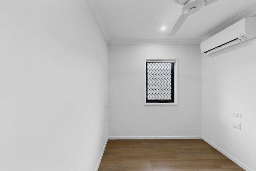 17 Zanes Place, photograph 15.
