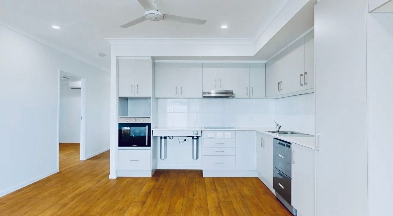 18 Reserve Drive, photograph 1.