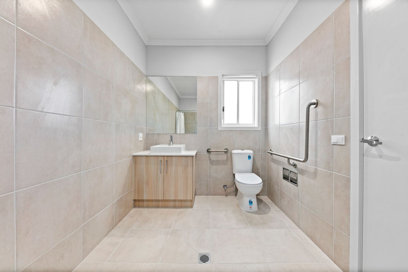 18 Xavier Road, photograph 4.