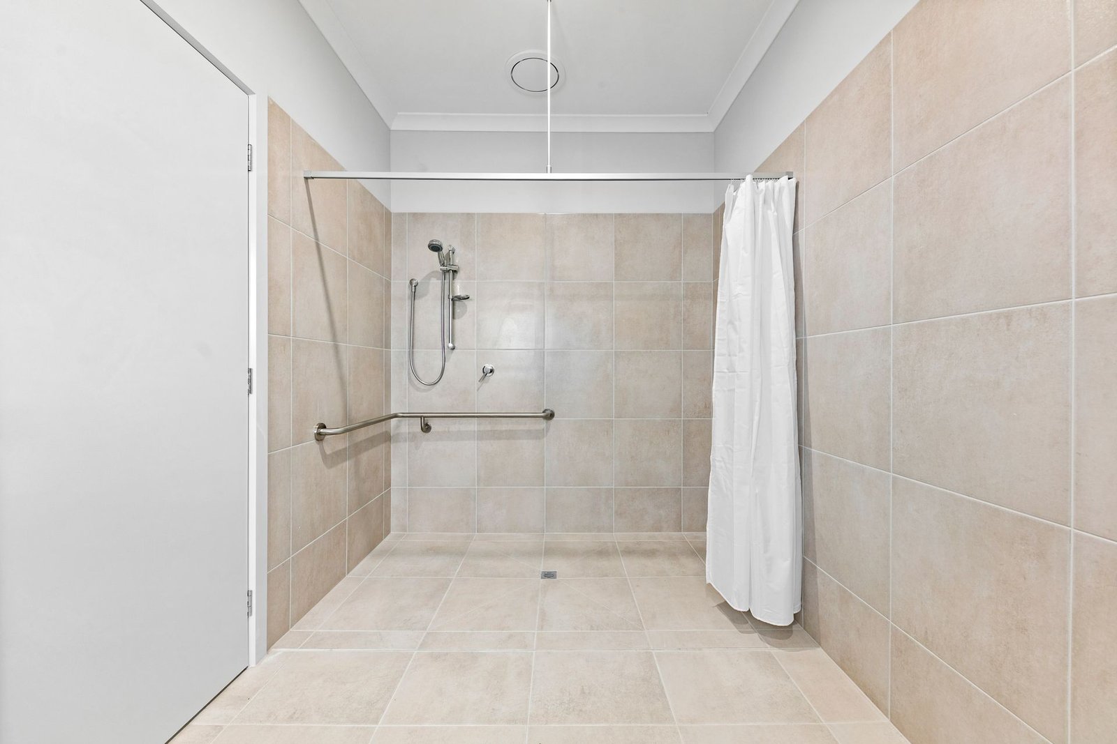 18 Xavier Road, photograph 5.