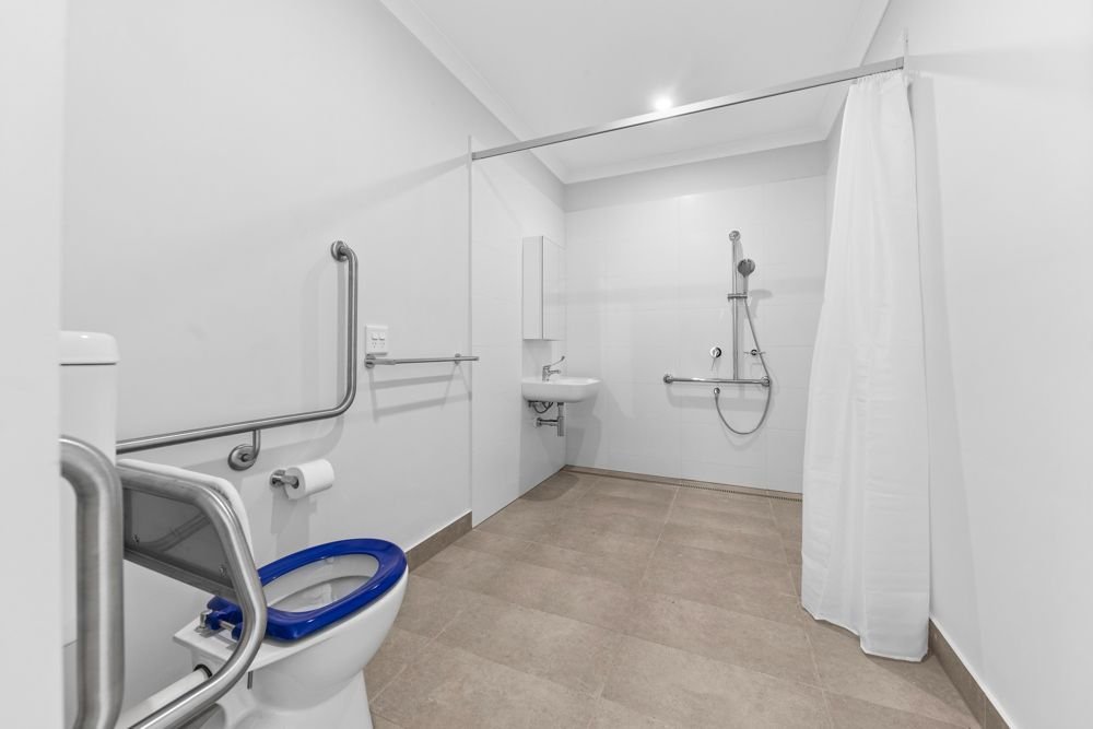 19 Alrose Grove, photograph 11.