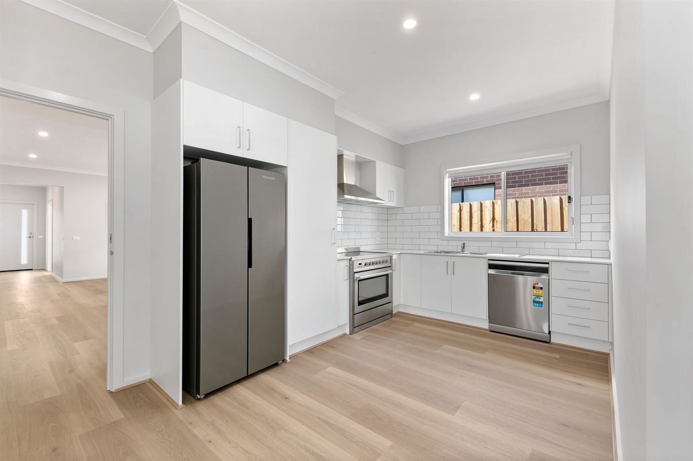 19 Bonito Street, photograph 10.