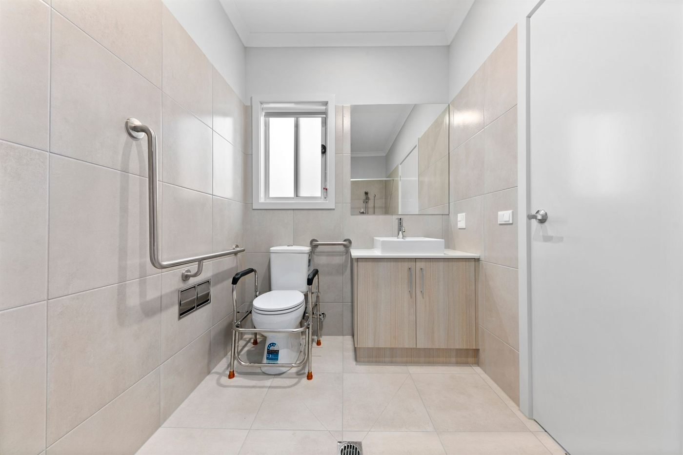 19 Bonito Street, photograph 13.