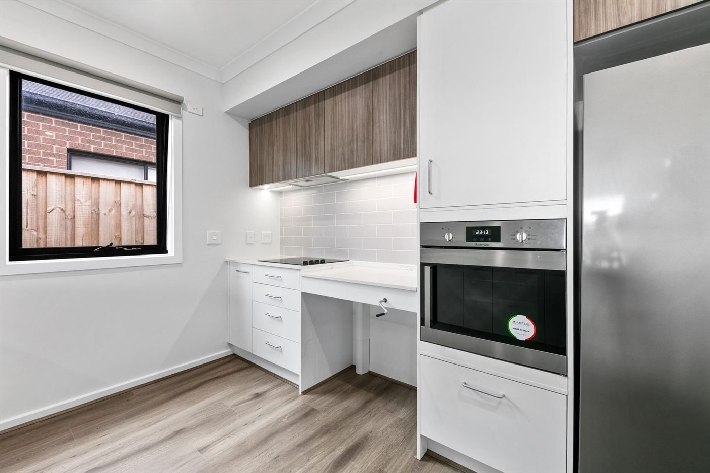 19 Stingray Street, photograph 3.