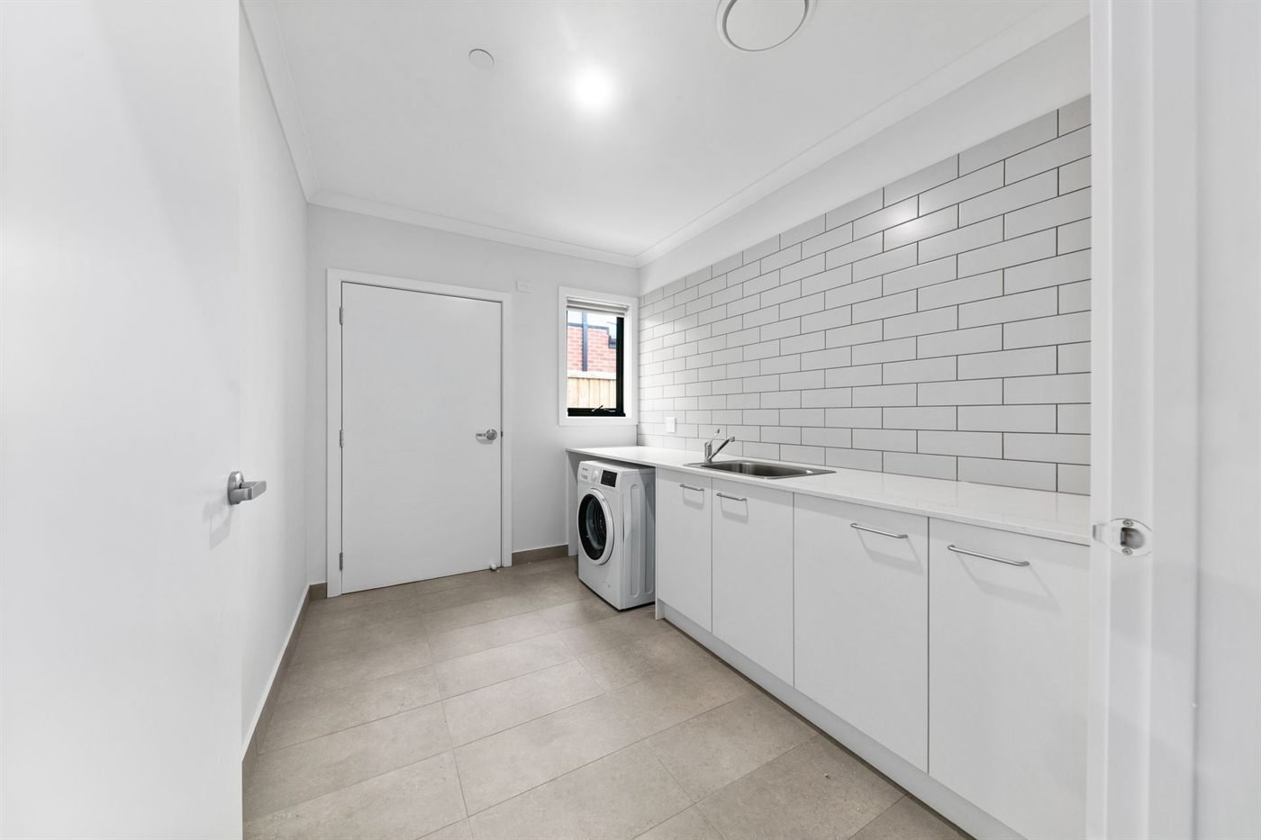 19 Stingray Street, photograph 12.