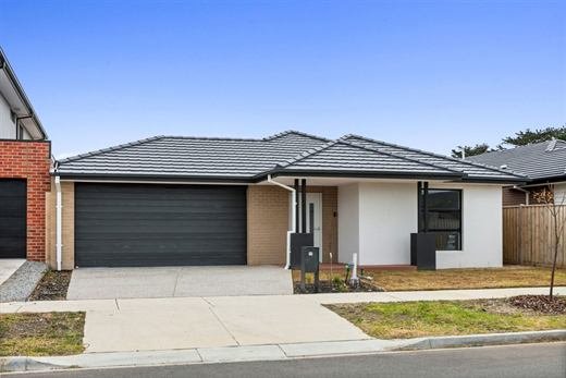 The home at 19 Stingray Street Armstrong Creek.