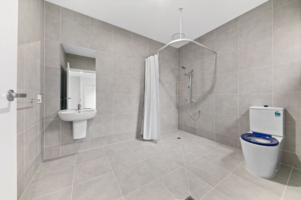 20 Munro Drive, photograph 6.
