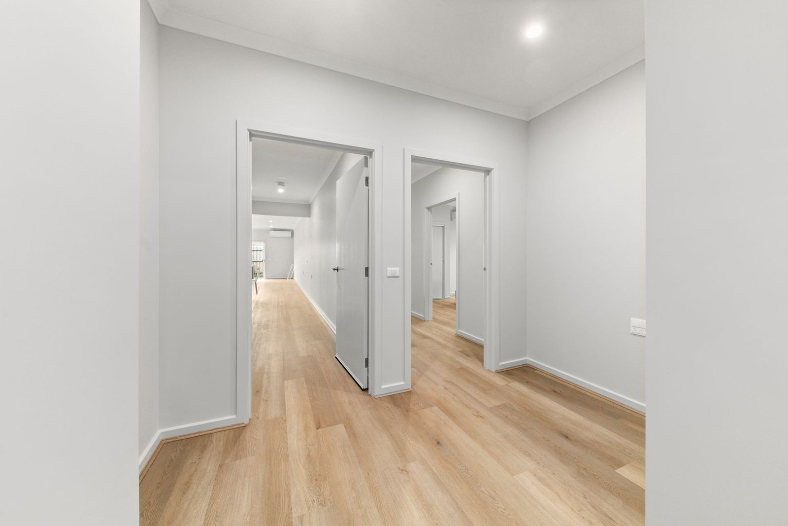 21 Falcon Street, photograph 2.