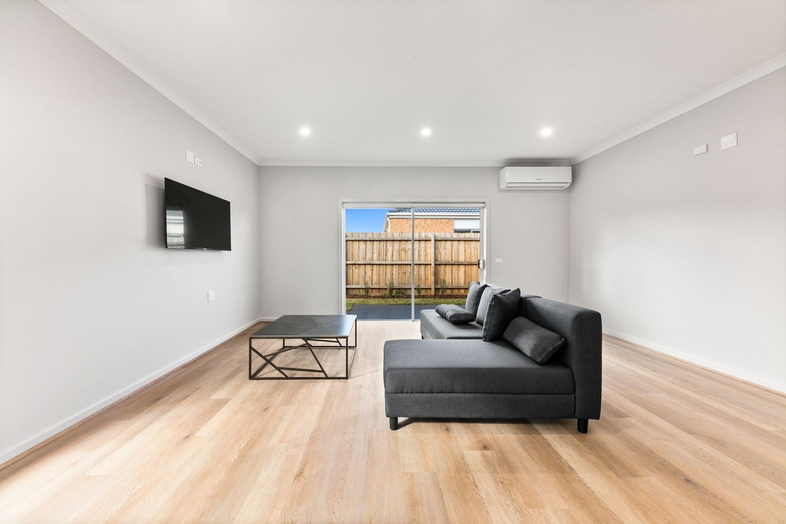 21 Falcon Street, photograph 5.