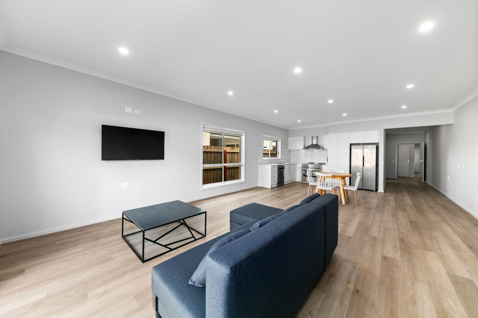 21 Falcon Street, photograph 12.