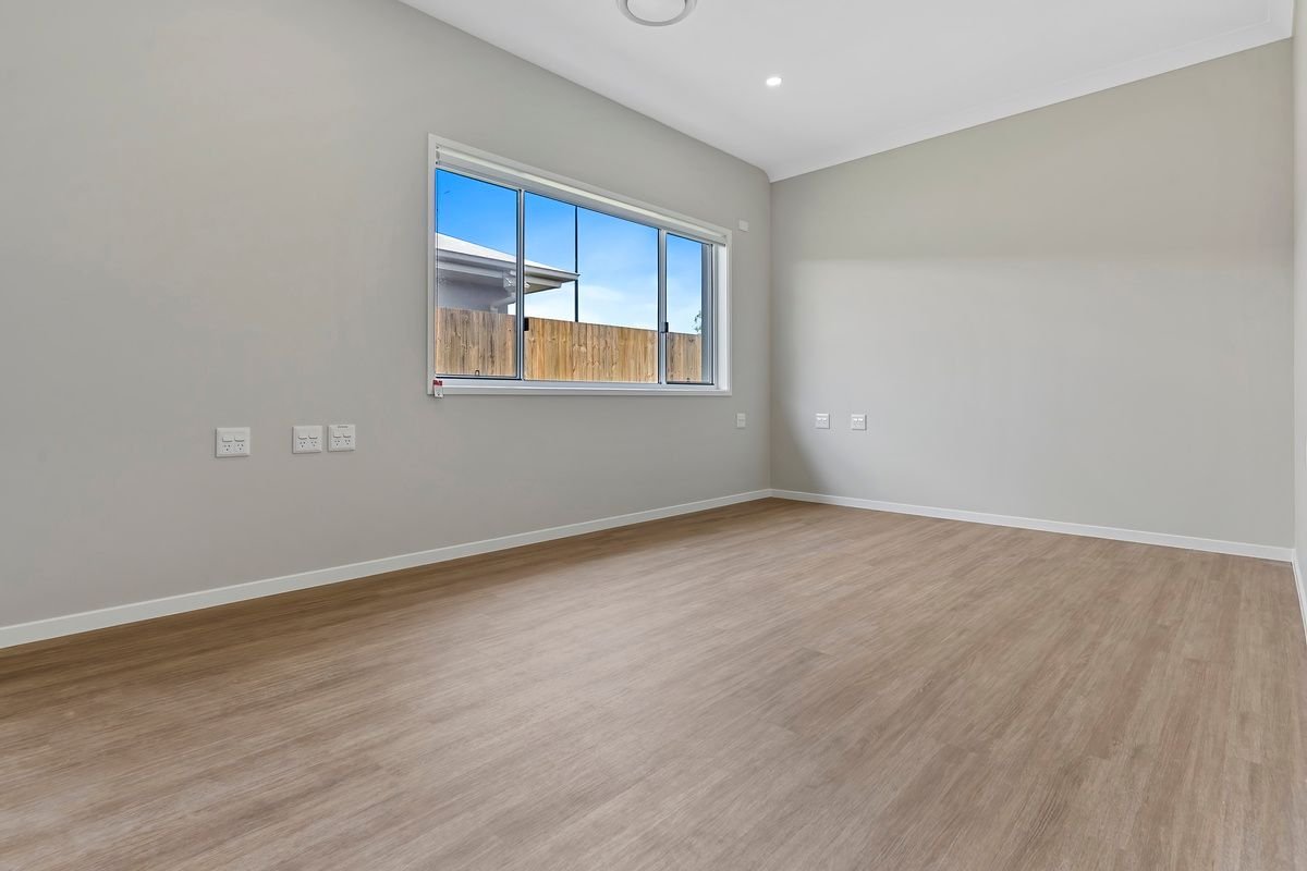 22 Blackwood Circuit, photograph 1.