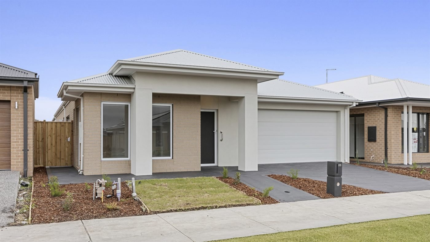 23 Balmore Street, photograph 1.