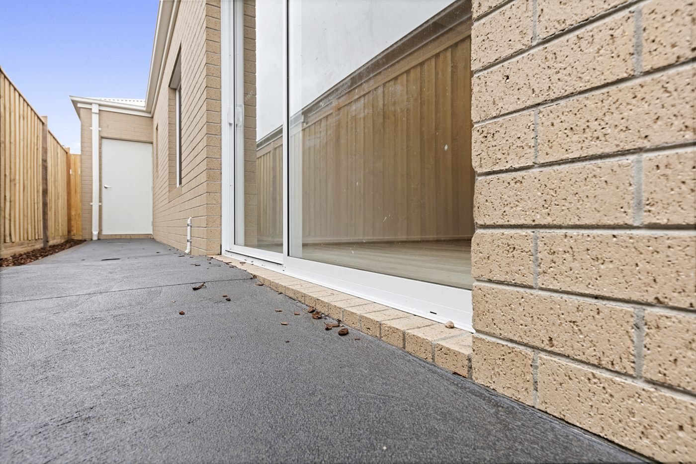 23 Balmore Street, photograph 13.