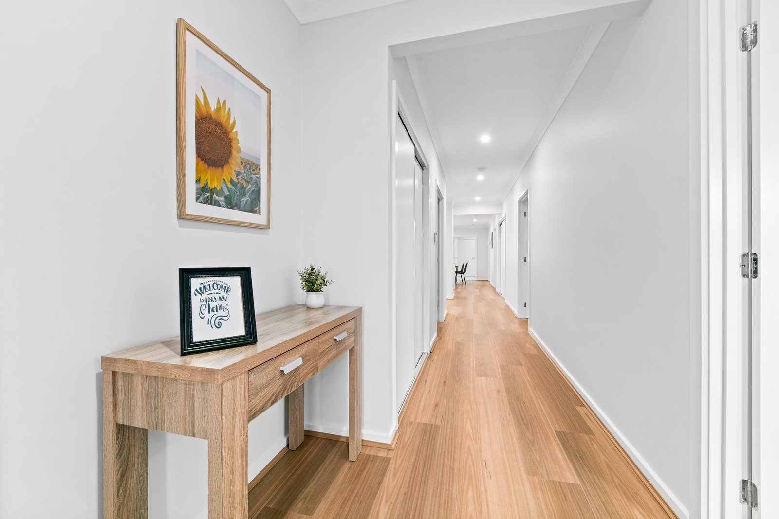 24 Flockhart Street, photograph 1.