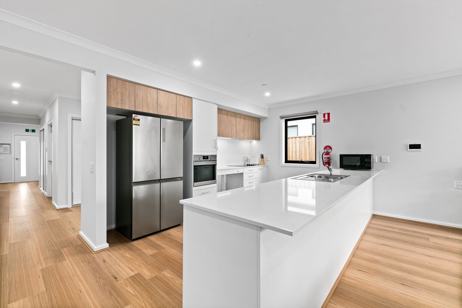 24 Flockhart Street, photograph 13.