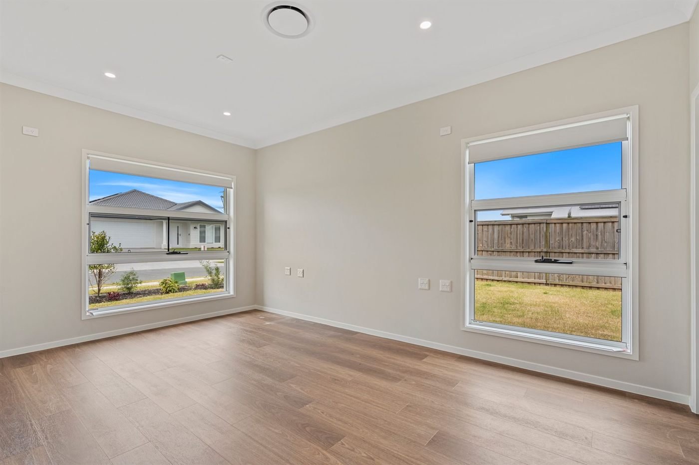 24 Livistona Street, photograph 2.