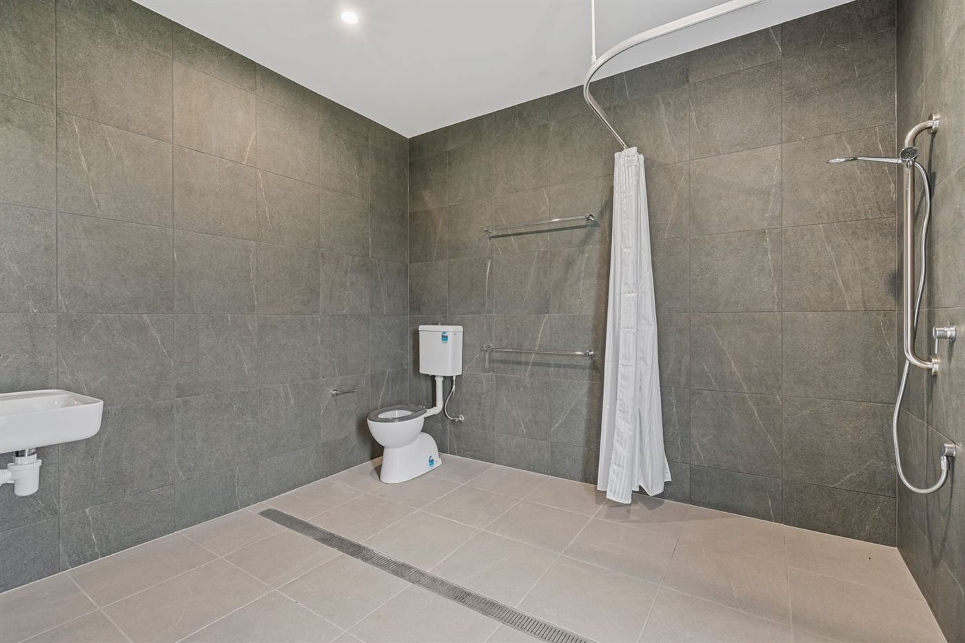 24 Livistona Street, photograph 3.