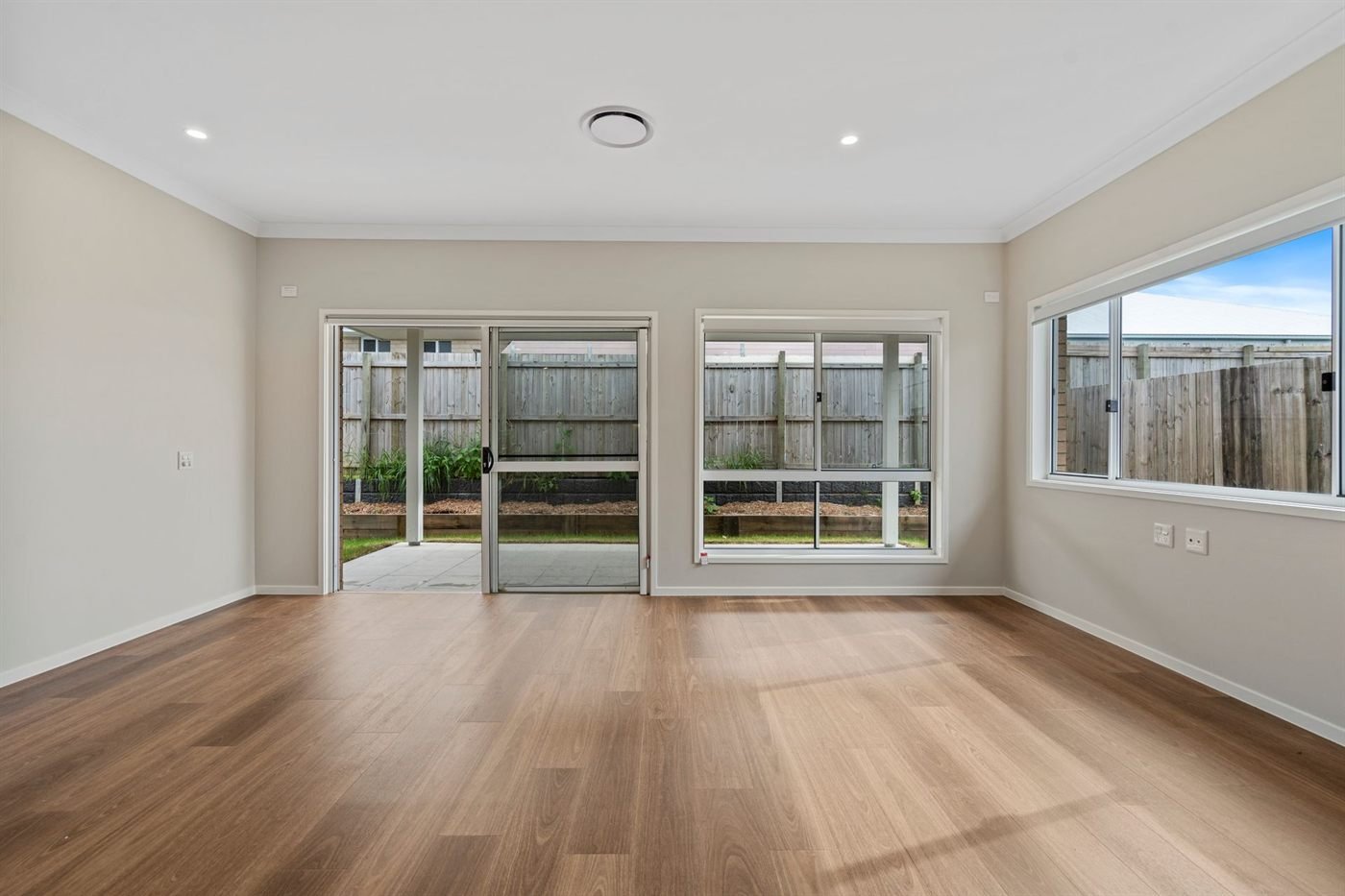 24 Livistona Street, photograph 12.