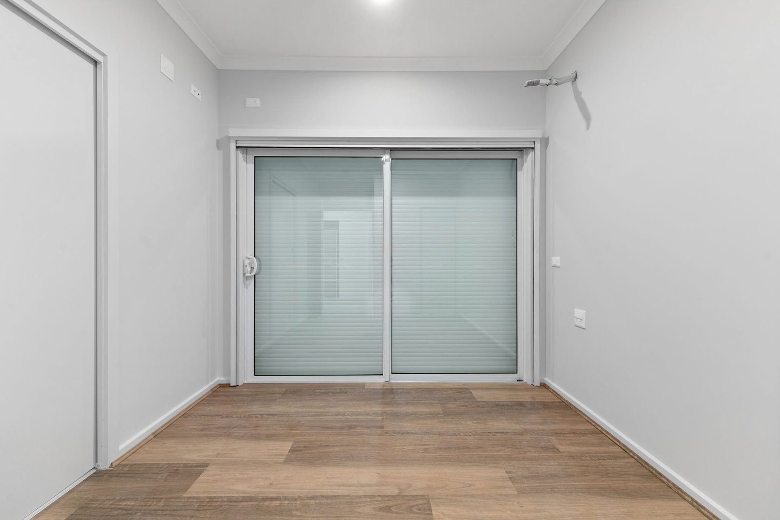25 Balmore Street, photograph 2.