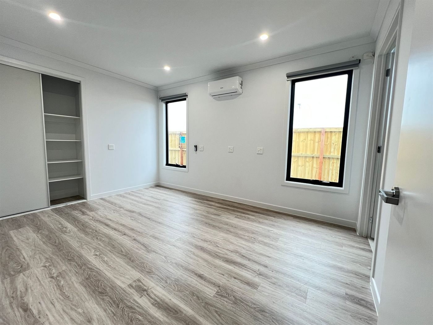 25 Kinross Street, photograph 5.