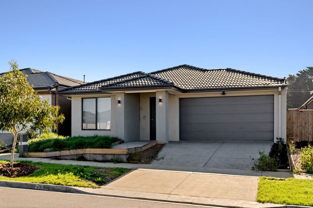 The home at 25 Paradise Circuit Armstrong Creek.